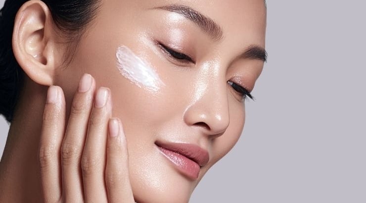What Makes Skin Look “Expensive” | The Science Behind Naturally Radiant Skin